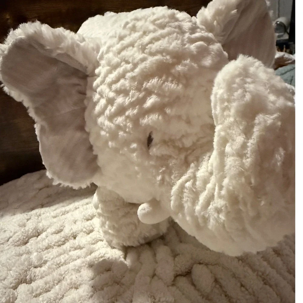 Mary Meyer Marshmallow Zoo Elephant Plush Stuffed Animal Cream Whit Textured Fur